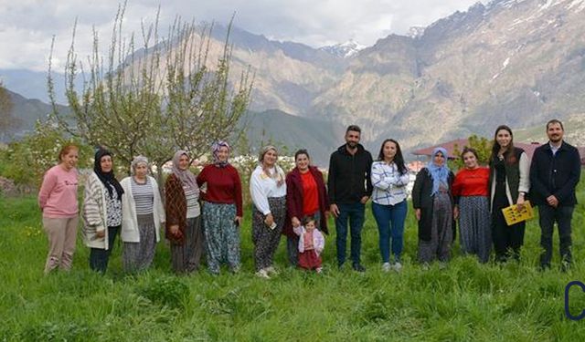 Hakkari’de Kadın Çiftçilere Safran Üretim Teknikleri Öğretildi