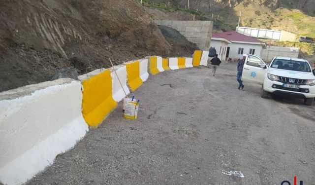 Hakkari’deki Parklar ve Dinlenme Alanları Güvenli ve Estetik Hale Geliyor