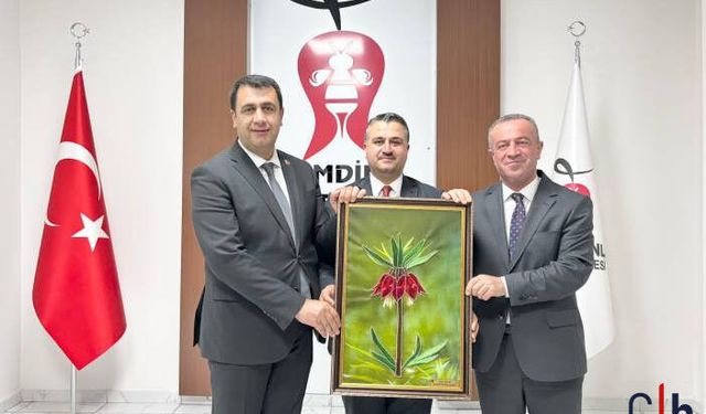 Hakkari AK Parti Şemdinli'de Teşkilatla Bir Araya Geldi