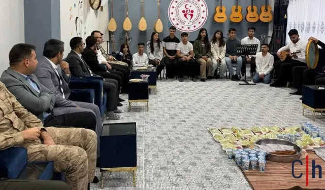 Gençlik Haftasına Sıra Gecesiyle Renkli Başlangıç