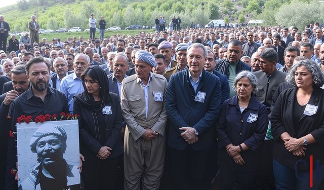 Colemêrg’te Binlerce Kişi Hamit Geylani’ye Veda Etti