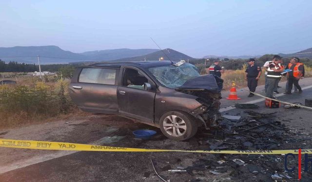 Katliam Gibi Kaza.. Kafa Kafaya Çarpışma Felakete Yol Açtı: 5 Ölü, 2 Yaralı