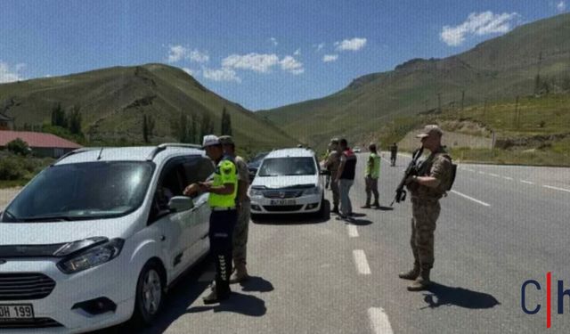 Hakkâri’de yol uygulaması, 5 sürücüye ceza