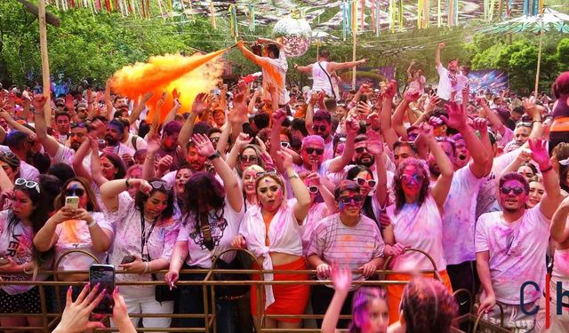 Van, Bayram Tatilinde İranlı Turistlerin Akınına Uğradı