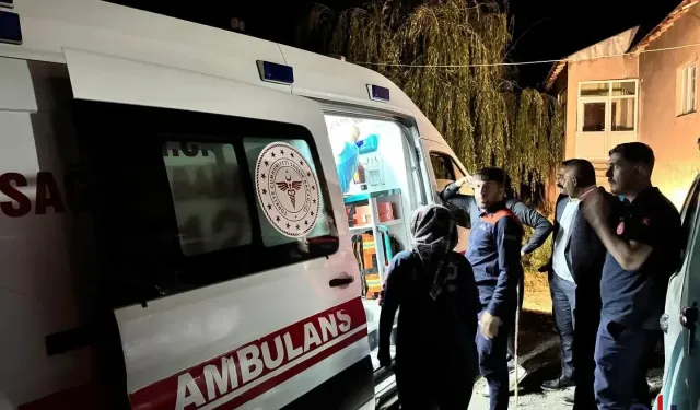 Hakkari'de Dağda Mahsur Kalan Çoban Kurtarıldı