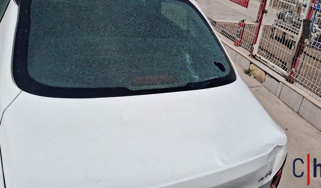 Hakkari'deki Fırtına, Bir Araçta Maddi Hasara Yol Açtı