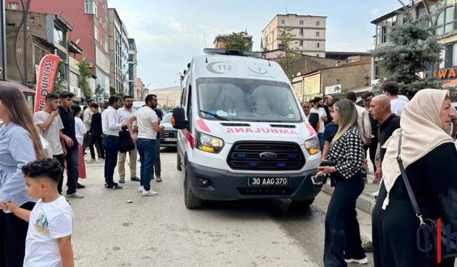 Hakkari'de 1 Yaşındaki Bebeği Heimlich Manevrasıyla Kurtardı