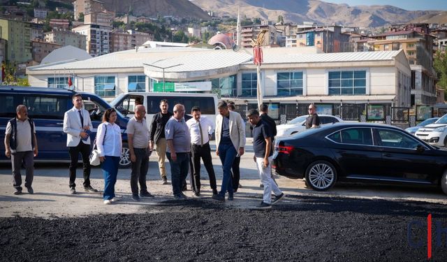 Hakkâri Valisi Ali Çelik, Acil Servis Yolu Çalışmalarını İnceledi