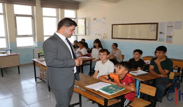 Hakkari’de LGS ve YKS’ye Hazırlık Yaz Kursları Devam Ediyor