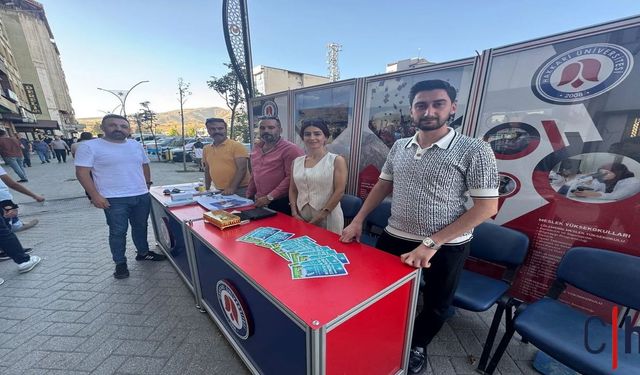 Hakkâri Üniversitesi’nden YKS Tercih Danışmanlığı Desteği