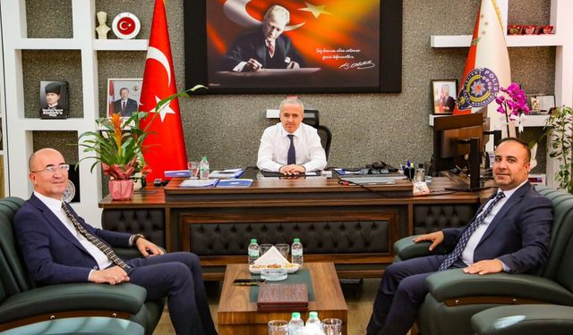 Müdür Ayata'ya ziyaretler devam ediyor