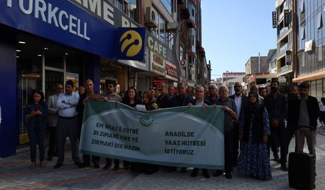 Kürtçe Vaaz ve Hutbe Talebi: “Dilin Önündeki Yasal Engeller Kaldırılsın”