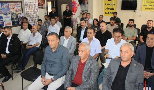 DEM Parti: Hakkari’de süreç bilgilendirme toplantısı düzenledi