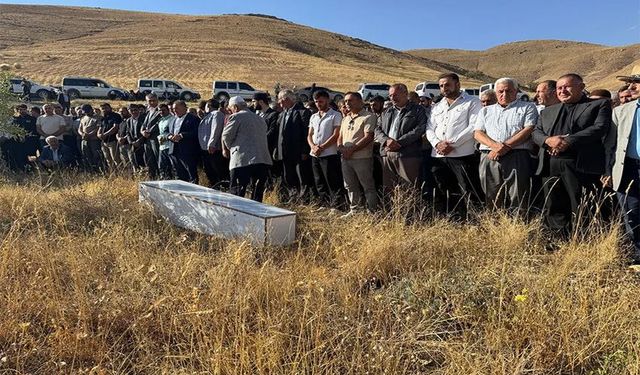 Hakkari'de İş Kazasında Hayatını Kaybeden Arslan Toprağa Verildi