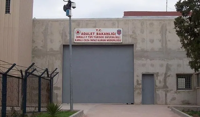 Avukatlar İmralı'ya doğru yola çıktı
