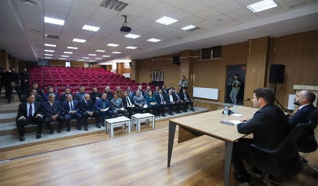 Çukurca’da Muhtarlar Toplantısı Gerçekleştirildi