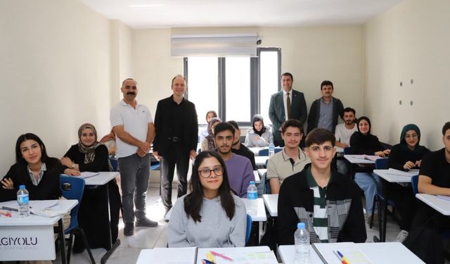 Başkan Şakar’dan Öğrencilere Moral Ziyareti