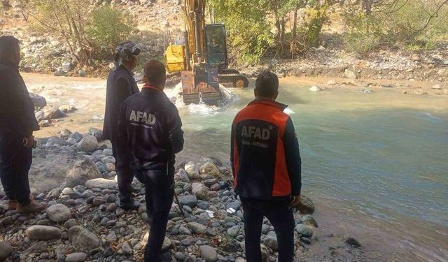 Hakkari’de İbrahim Neçir Kom’u Arama Çalışmaları Sürüyor