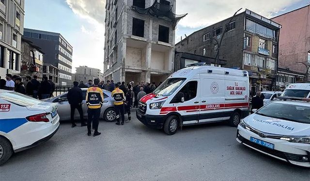 Hakkari'de 25 Yaşındaki genç İntihar Girişiminde Bulundu