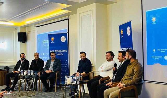 Ak Parti Hakkari Gençliği: Van'da Büyük Gençlik Buluşmasında Buluştu