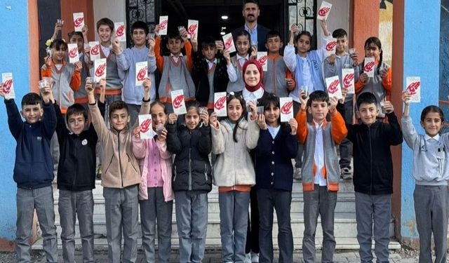 Hakkari'de Cumhuriyet Coşkusu Ata Tohumlarıyla Buluştu