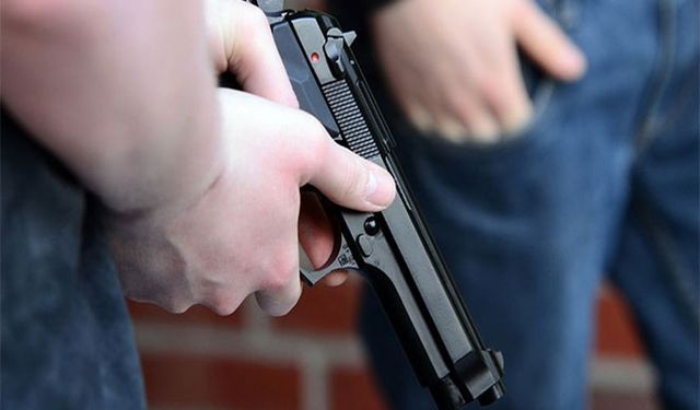 2 Grup Arasında Silahlı Kavga: 1 Ölü, 19 Yaralı