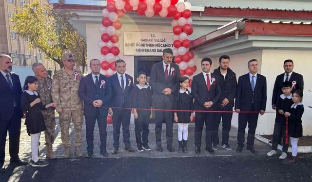 Hakkâri’ye Yeni Konferans Salonu: Fedakâr Eğitimci Mücahid Tunç’un Adı Verildi