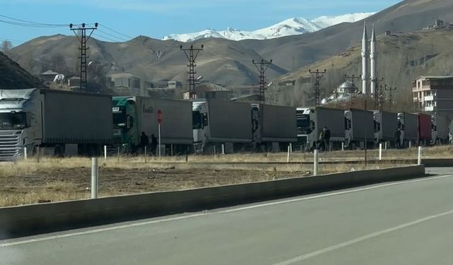 Başkan Tekin: Taşımacı Esnafı Alarmda, Esendere’de Araçlara Keyfi Müdahale