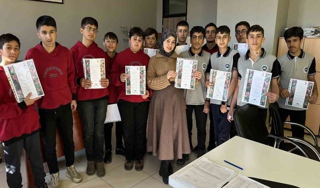 “Biz Bir Aileyiz” Diyen Öğrencilerden Öğretmenlerine Anlam Dolu Jest