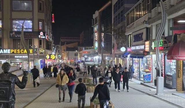 CHP’nin İmralı Kararı Kürtlerden Tepki Topladı: “Kürtlerin Kaybedeceği Yok, CHP Kaybedecek”