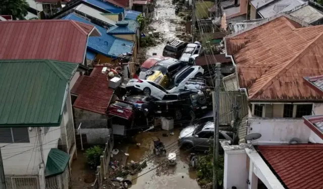 Filipinler'de tayfun: En az 114 ölü