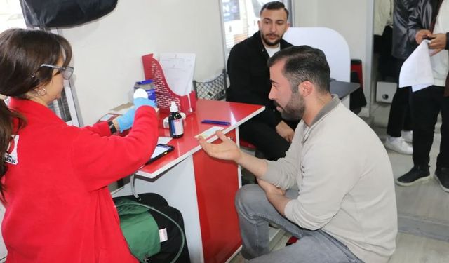 Hakkari’de Kan Bağışı Aracı Hizmete Başladı