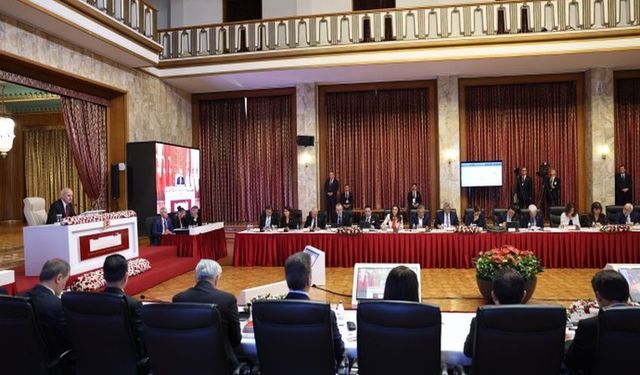 Komisyon, İmralı’ya Dört Kişilik Heyet Gönderiyor