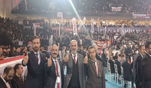 Yeniden Refah Partisi’nin 3. Olağan Kongresine Hakkari'den 300 Kişi Katıldı