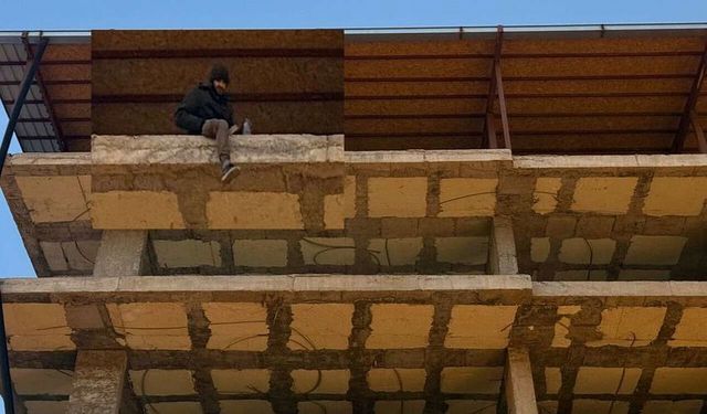 Hakkari’de 25 Yaşındaki Genç İntihar Girişiminde Bulundu