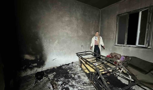 Hakkari'de Evde Telefon Patladı: Anne 9 Çocuğunu Son Anda Kurtardı