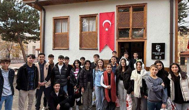 Hakkarili Öğrenciler Başarılarını Ankara Gezisiyle Taçlandırdı