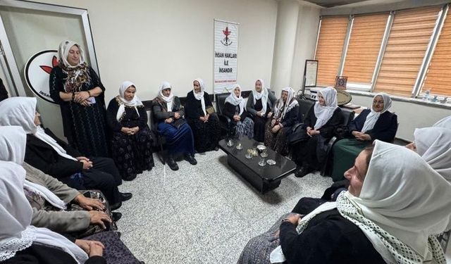 Hakkari'de Barış Anneleri’nden Barış, Adalet ve Özgürlük Çağrısı