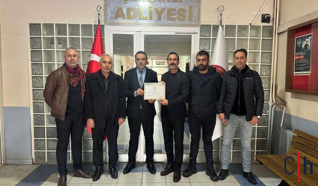 Şemdinli Esnaf Odası Başkanı Muharrem Tekin Mazbatasını Aldı