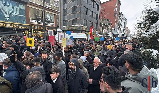 Yüksekova’da Rojava’ya Yönelik Saldırılara Tepki