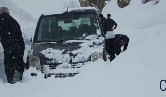 Bahçesaray’da Çığ Faciası Kıl Payı Atlatıldı: Aynı Aileden 4 Kişi Son Anda Kurtuldu