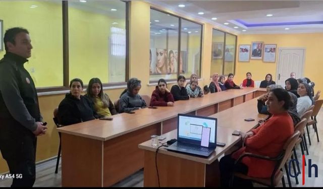 AFAD’dan Hakkari Aile Destek Merkezi’nde Afet Eğitimi