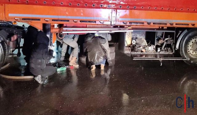 Hakkari’den Yola Çıkan Milyonluk Uyuşturucu Cizre’de Ele Geçirildi