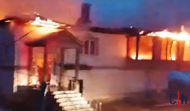 Hakkari'de Bir Ailenin Evi Kül Oldu: "Gidecek Yerimiz Yok"