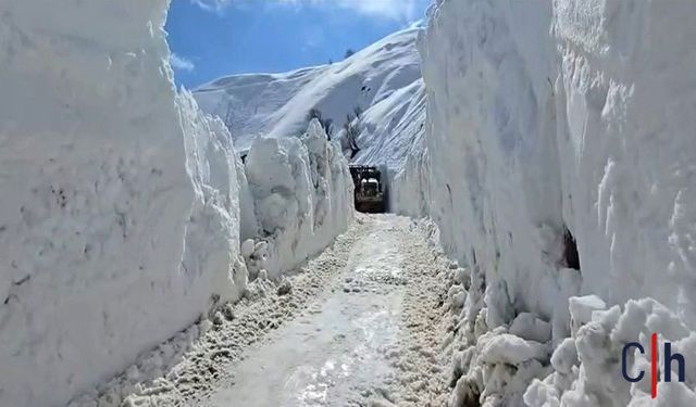 Çığ Tünelleri 4 Metreyi Buldu, Ekipler Zorlandı