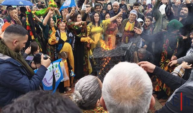 Çukurca’da Newroz Coşkusu: Halaylar ve Şarkılarla Kutlandı