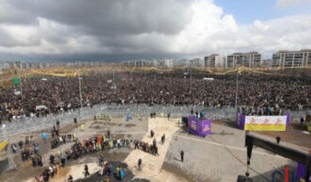 Amed’de Newroz Coşkusu: “Özgürlük ve Demokratik Birlik” Mesajı