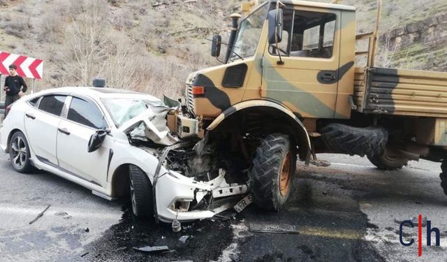 Hakkari-Çukurca Karayolunda Kaza: 1’i Ağır 2 Yaralı