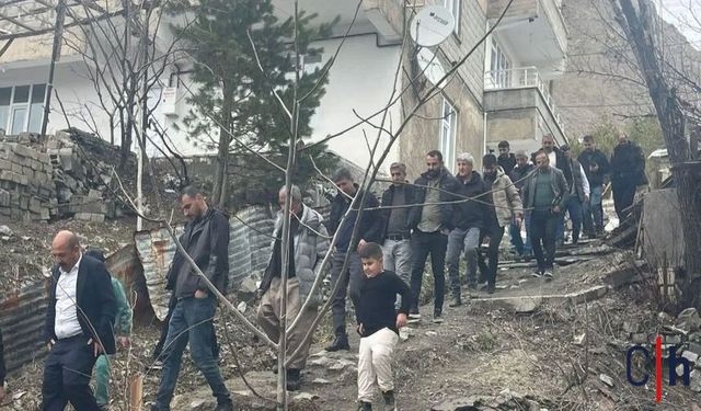 Hakkâri Sümbül Mahallesi’nde Bayramlaşma Geleneği Yaşatılıyor