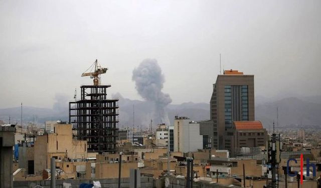 İsrail-İran Savaşı 18. Gününde: Füze ve Hava Saldırıları Sürüyor